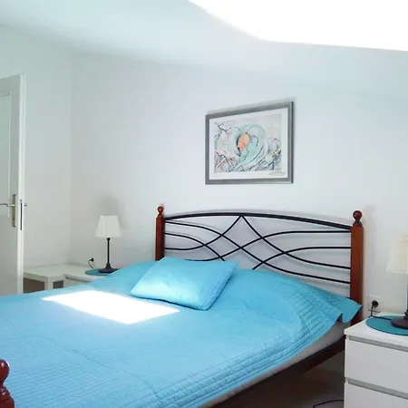 Apartment Kamelija *